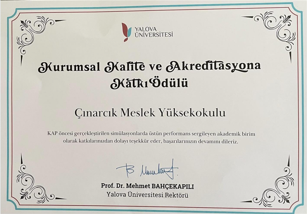 Çınarcık Meslek Yüksekokulu’na “Kurumsal Kalite ve Akreditasyona Katkı” Ödülü!