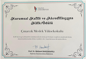 Çınarcık Meslek Yüksekokulu’na “Kurumsal Kalite ve Akreditasyona Katkı” Ödülü!